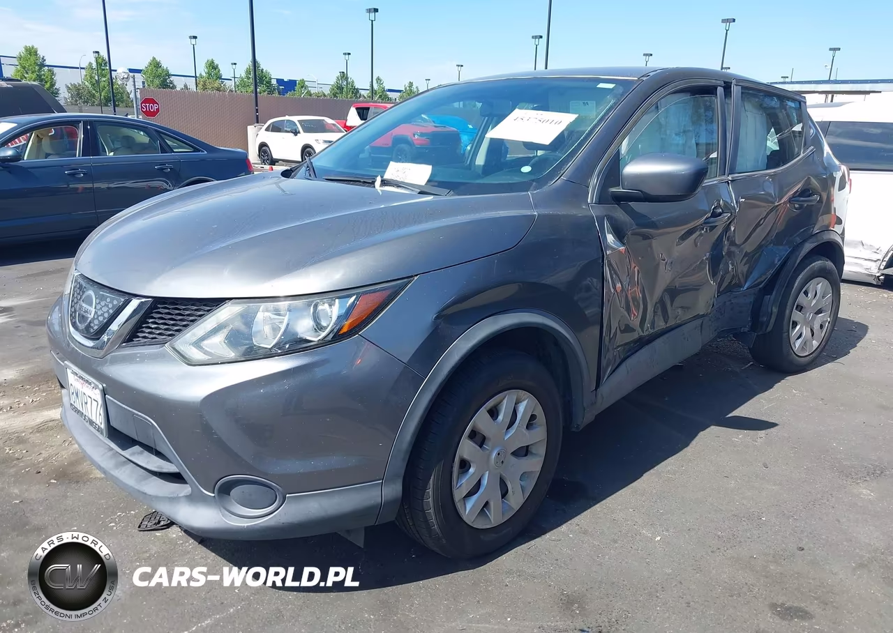 2018 Nissan Rogue Sport S VIN:JN1BJ1CP0JW150695 - 2