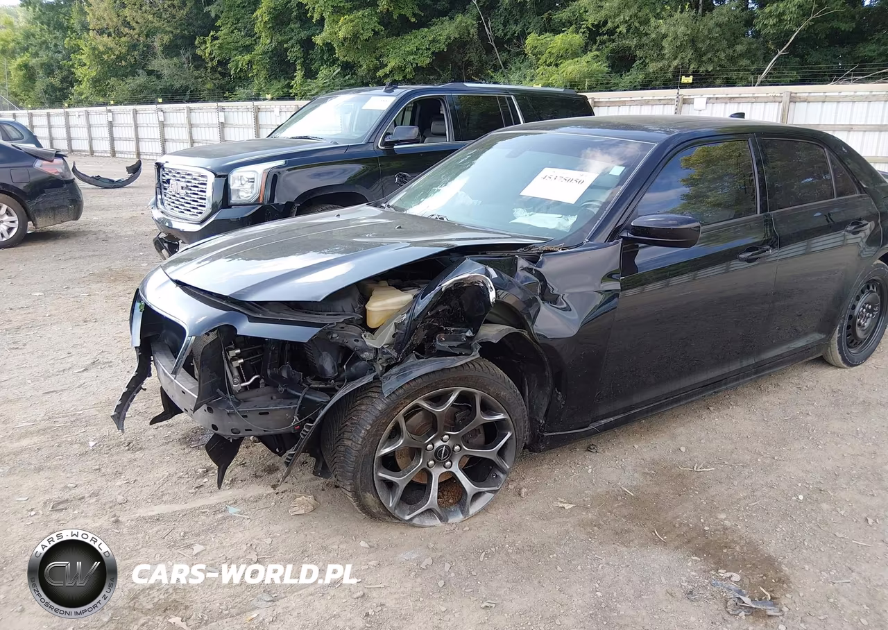 2018 Chrysler 300 300S VIN:2C3CCABG2JH142839 - 6