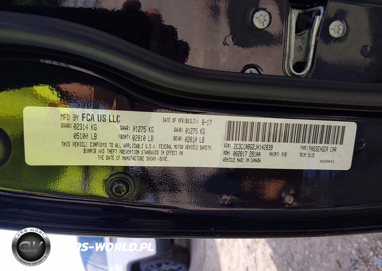 2018 Chrysler 300 300S VIN:2C3CCABG2JH142839 - 9
