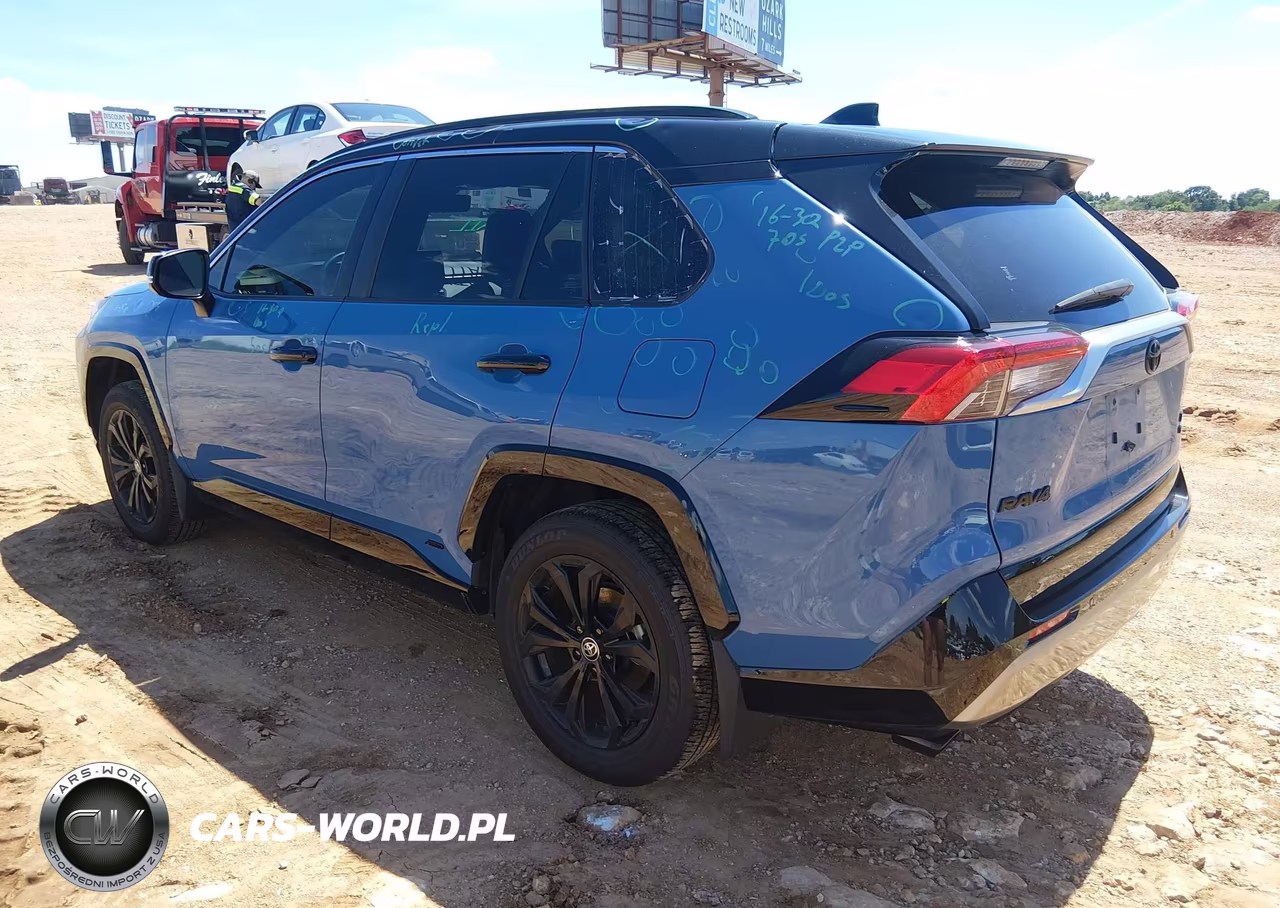 2024 Toyota Rav4 Hybrid Xse VIN:JTME6RFV3RD561214 - 3