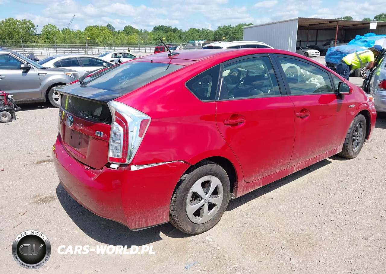 2015 Toyota Prius Four VIN:JTDKN3DU2F0395929 - 4