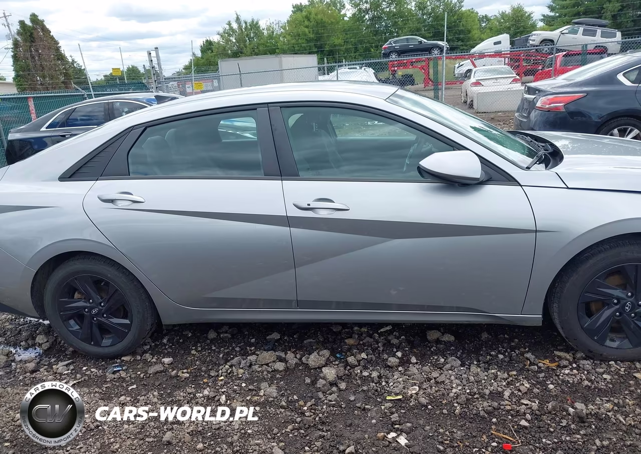 2023 Hyundai Elantra Sel VIN:5NPLM4AG4PH091646 - 13
