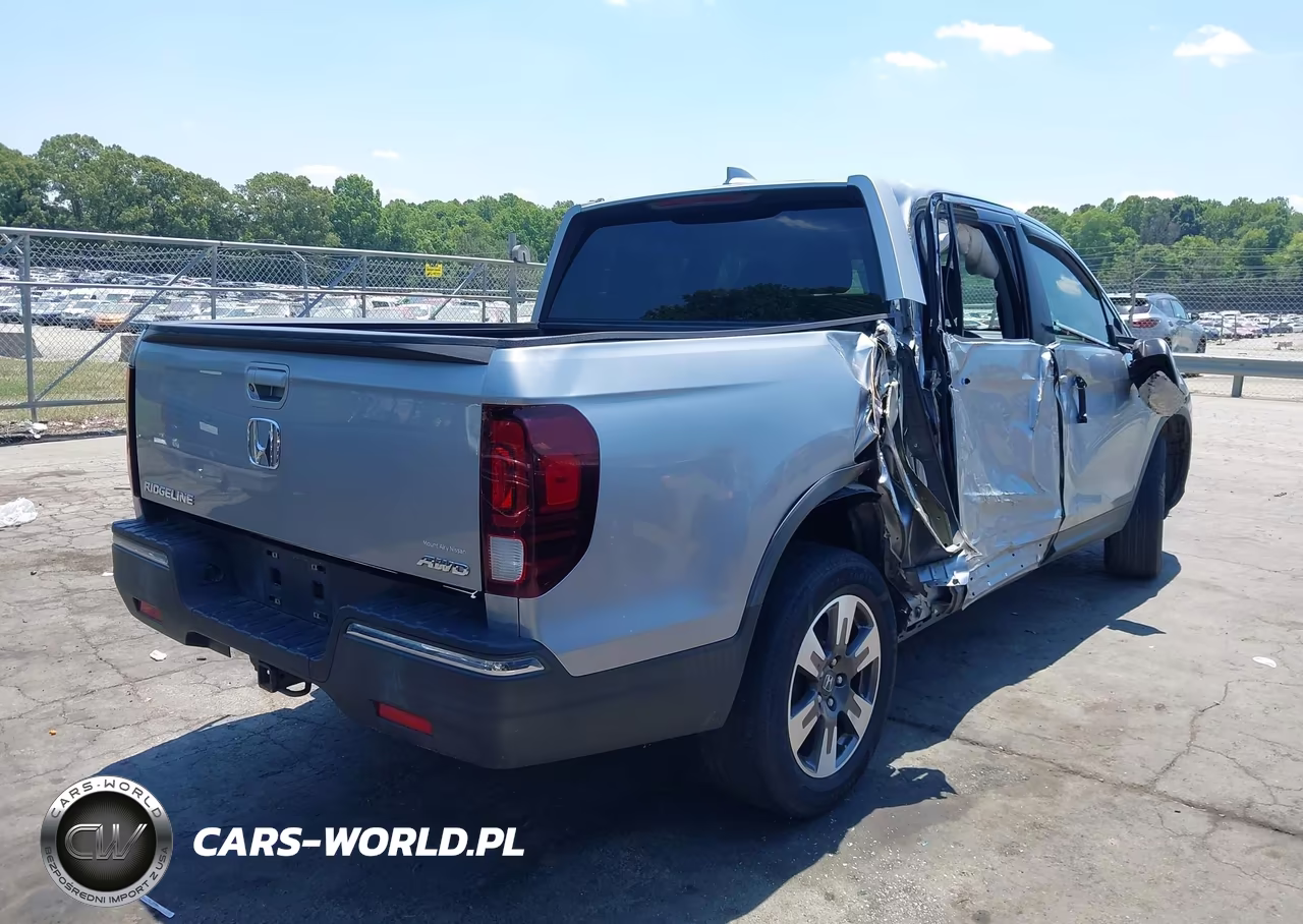 2017 Honda Ridgeline Rtl-T VIN:5FPYK3F66HB017156 - 4
