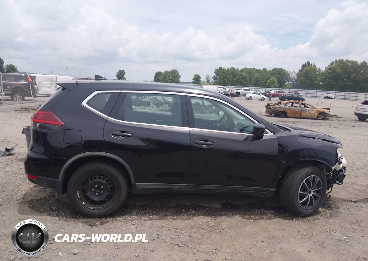 2018 Nissan Rogue S VIN:KNMAT2MT7JP510396 - 14