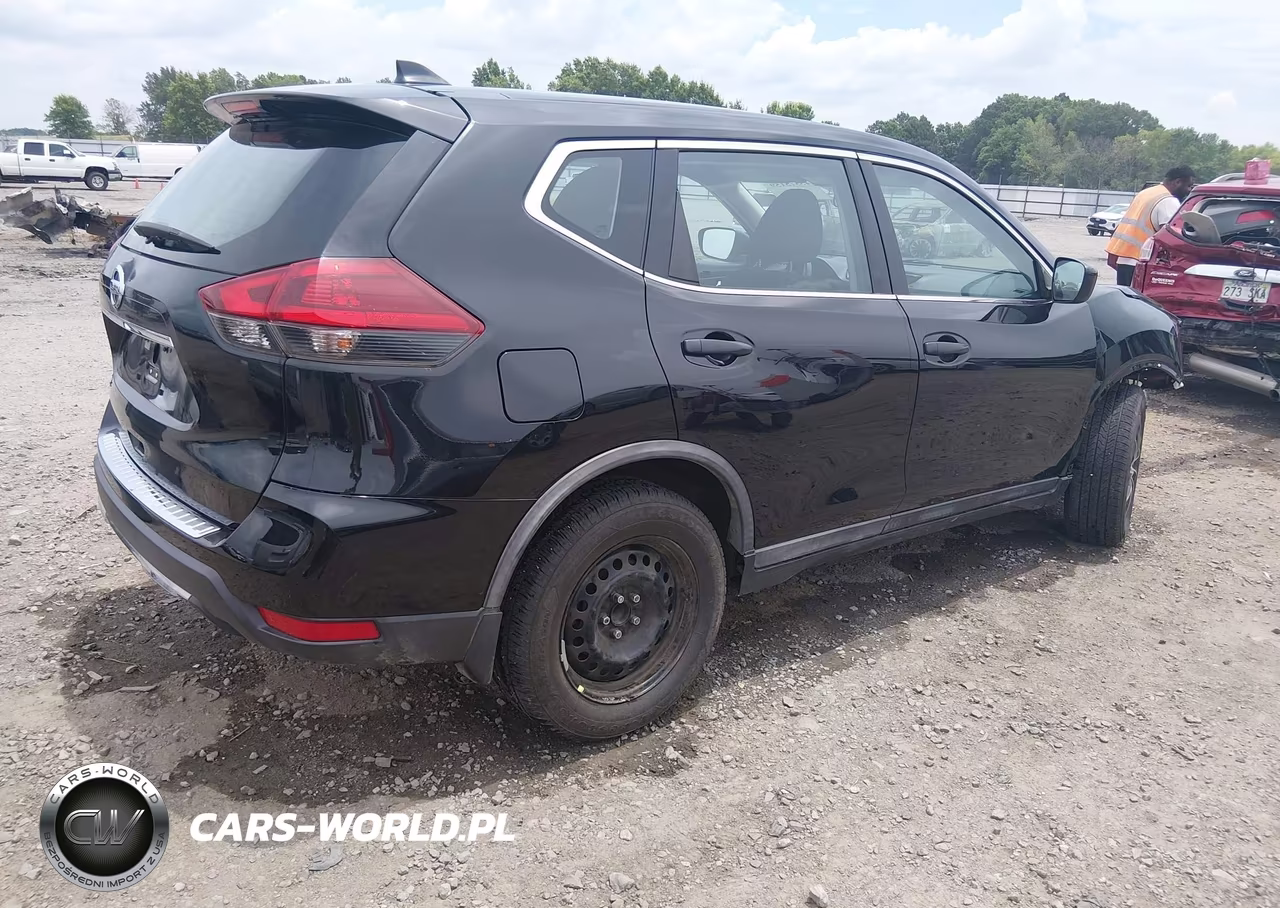 2018 Nissan Rogue S VIN:KNMAT2MT7JP510396 - 4
