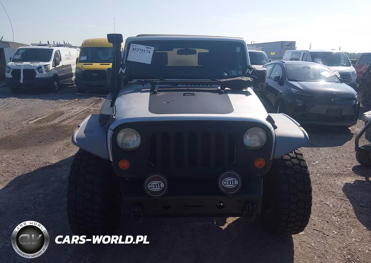2007 Jeep Wrangler Unlimited X VIN:1J4GA39157L151931 - 12