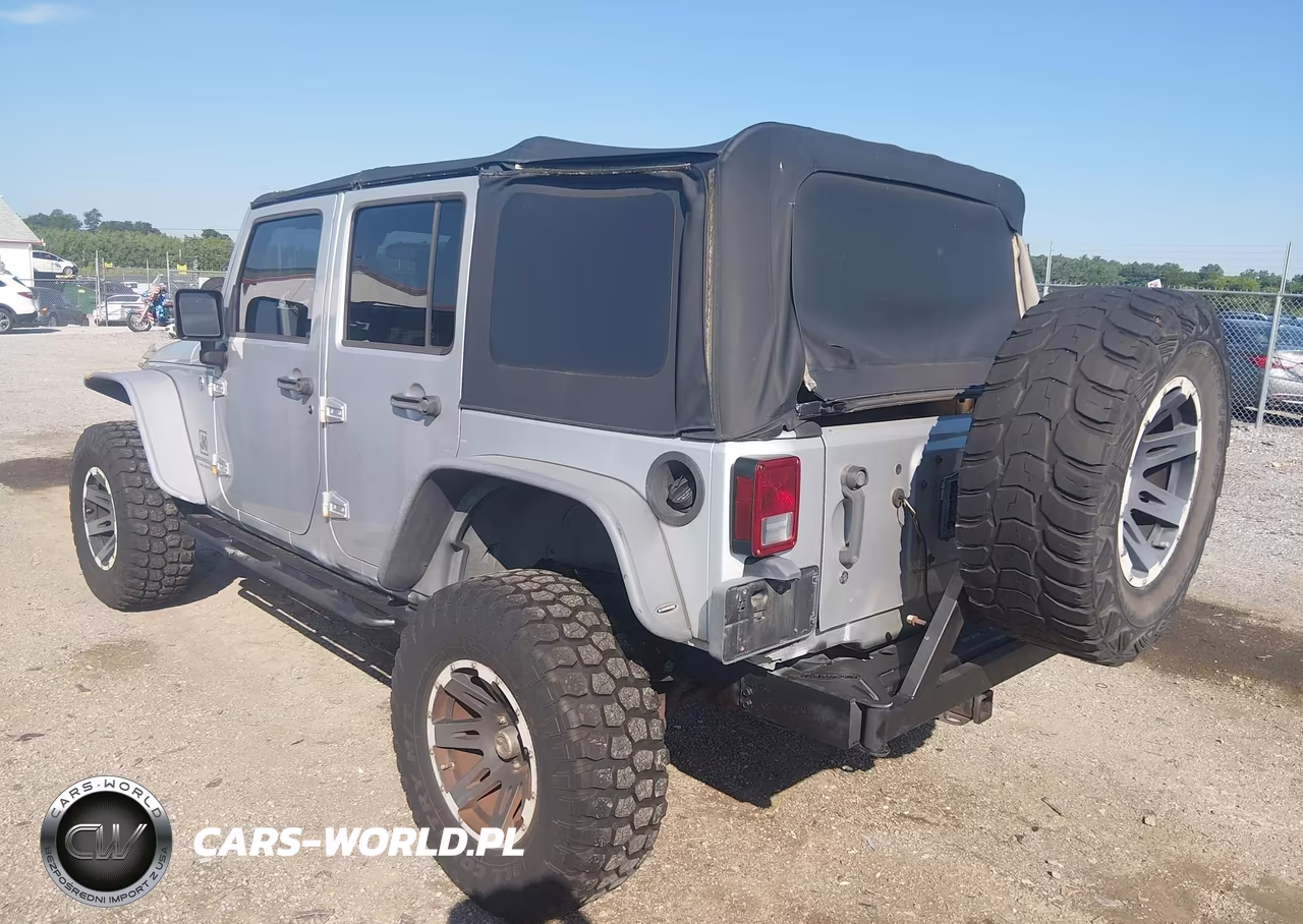 2007 Jeep Wrangler Unlimited X VIN:1J4GA39157L151931 - 3