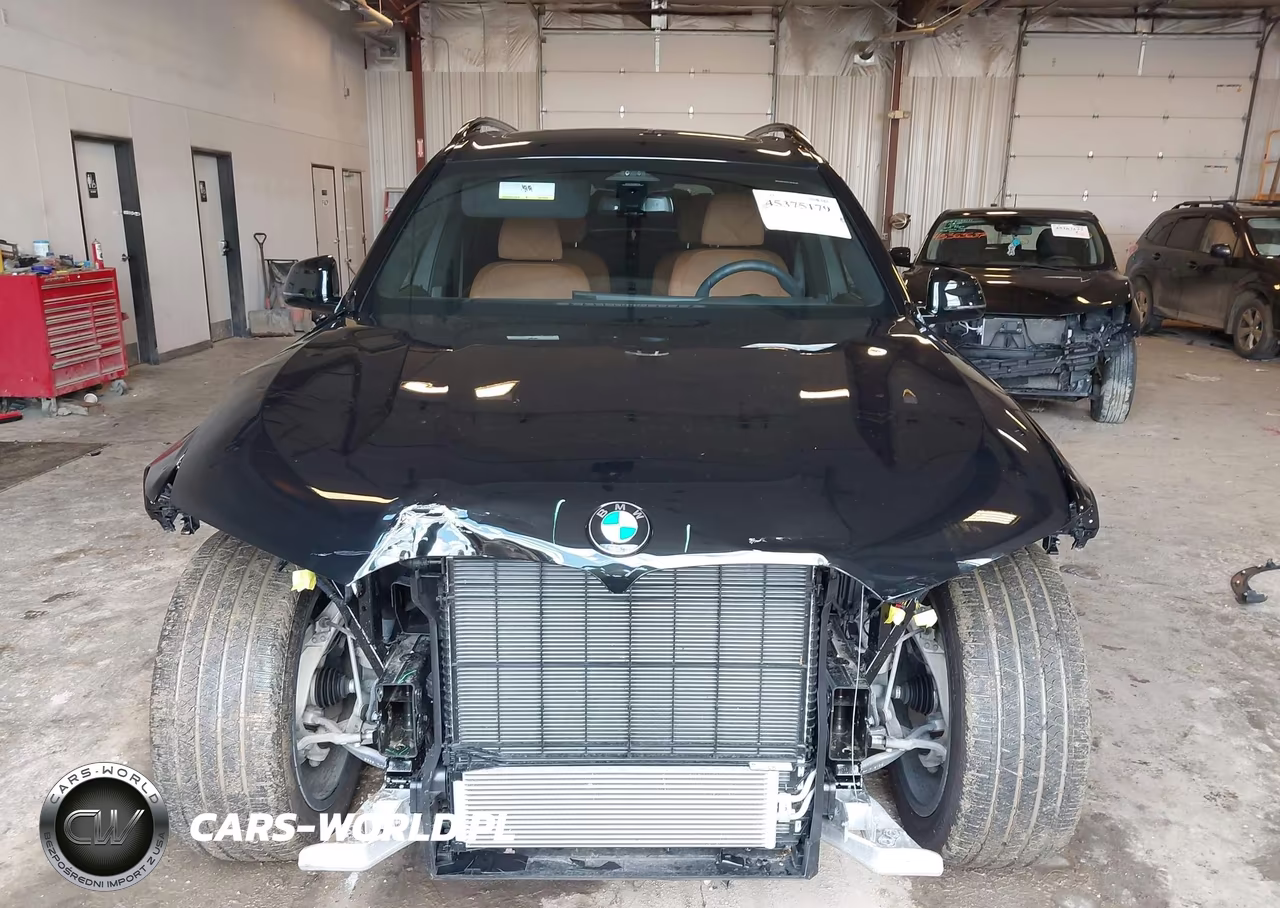 2026 BMW X7 xDrive40I VIN:5UX23EM05T9330609 - 12
