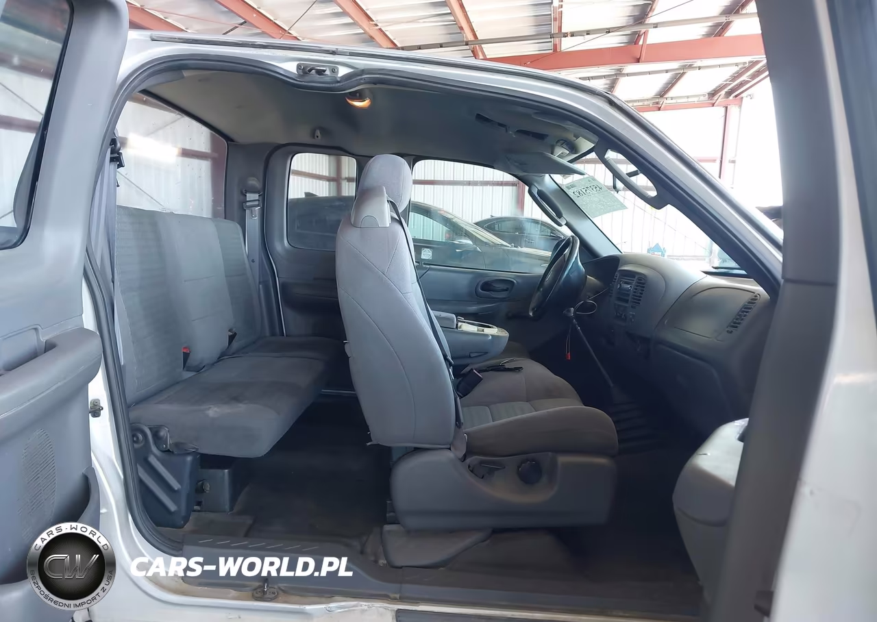 2003 Ford F-150 Xl-Xlt VIN:2FTRX17233CA18652 - 8