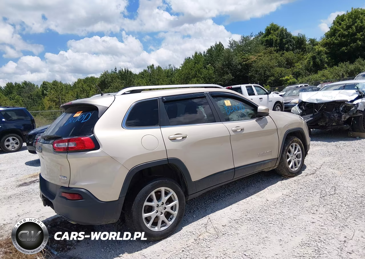 2014 Jeep Cherokee Latitude VIN:1C4PJLCS4EW297353 - 4