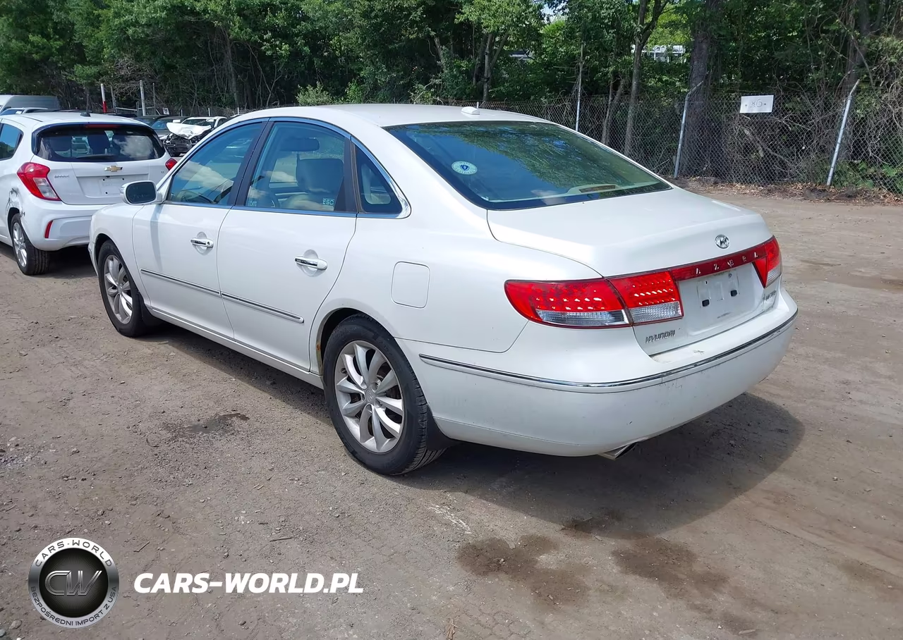 2008 Hyundai Azera Limited VIN:KMHFC46F28A310754 - 3