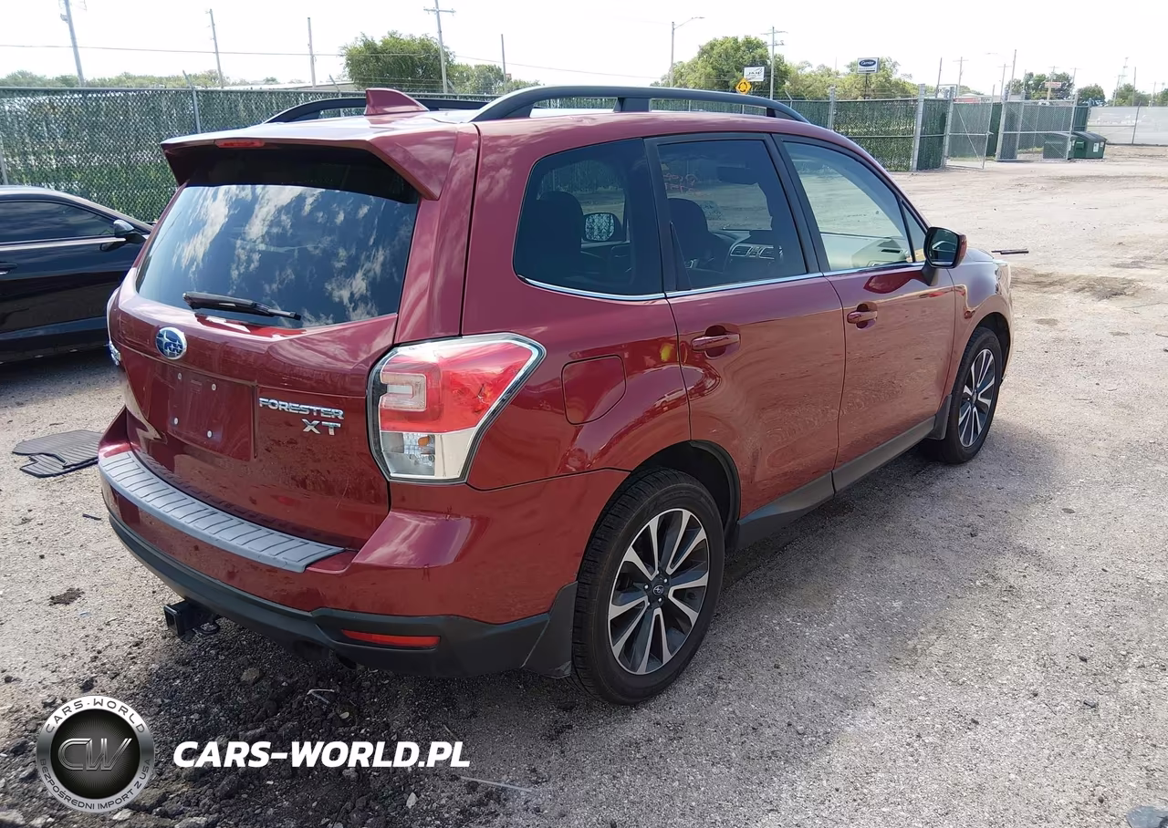 2018 Subaru Forester 2.0Xt Premium VIN:JF2SJGECXJH463575 - 4