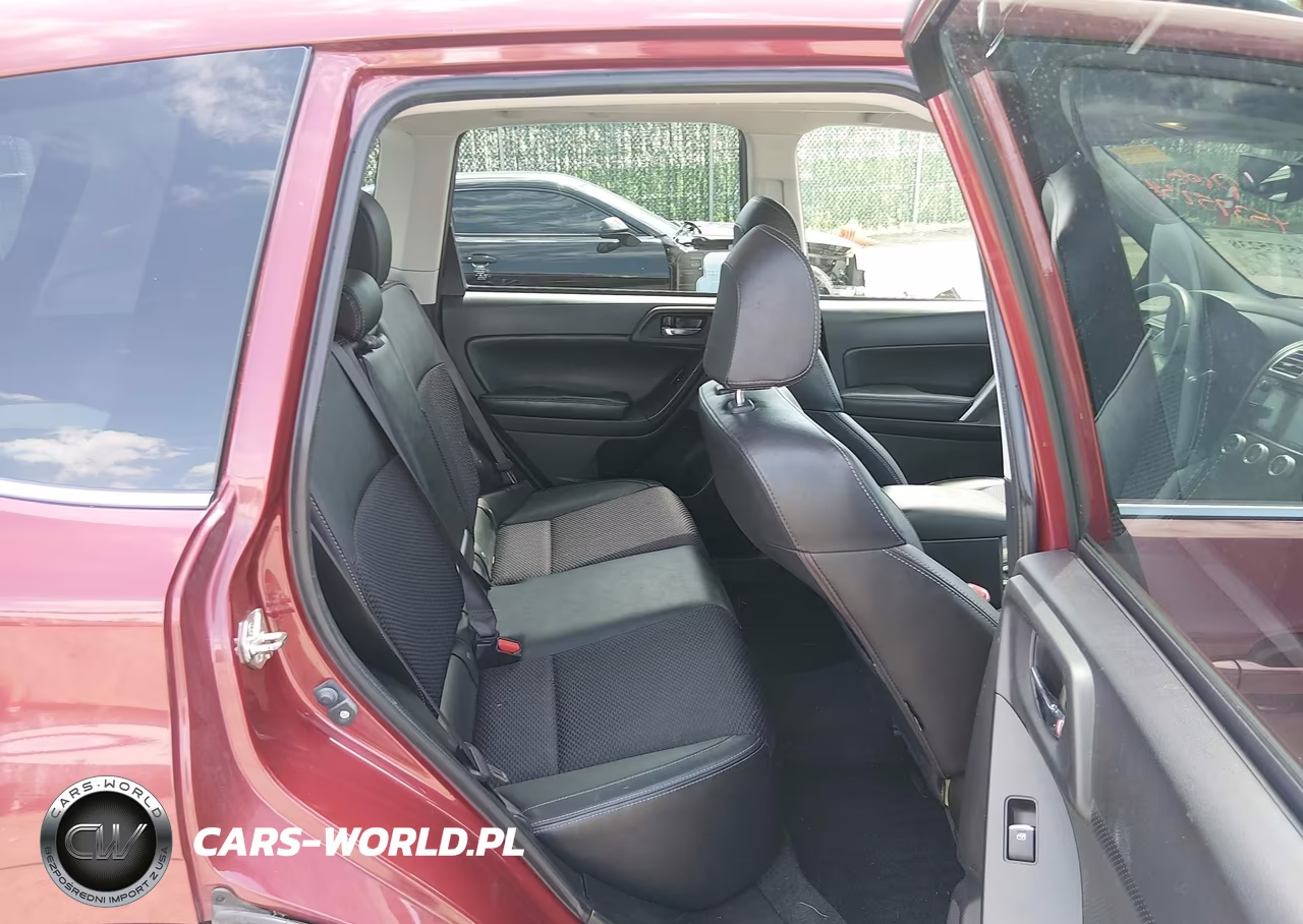 2018 Subaru Forester 2.0Xt Premium VIN:JF2SJGECXJH463575 - 8