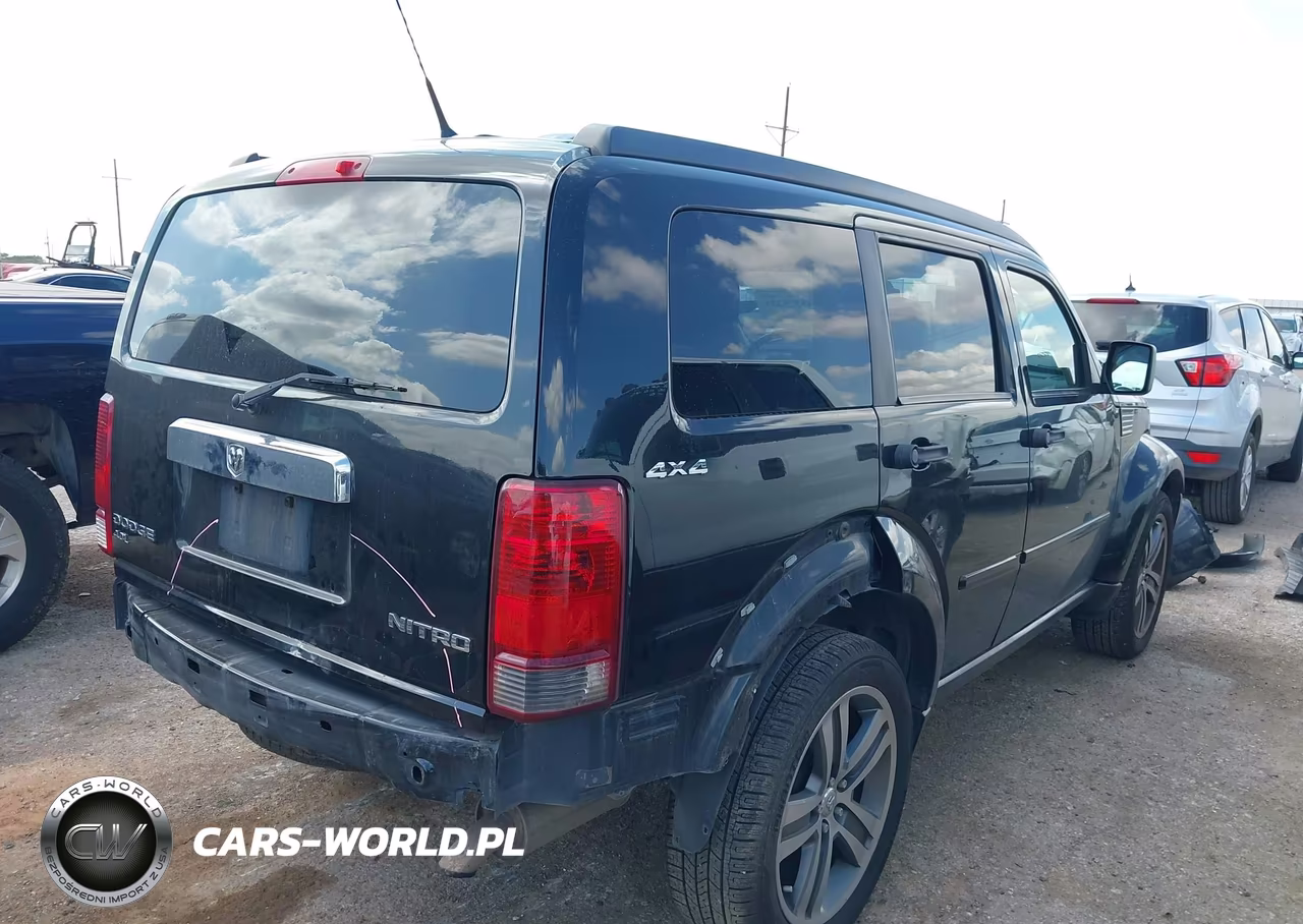 2011 Dodge Nitro Shock VIN:1D4PU7GX3BW553128 - 4