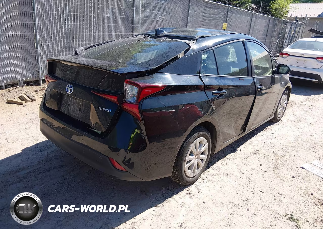 2019 Toyota Prius Le VIN:JTDKARFU6K3100240 - 4