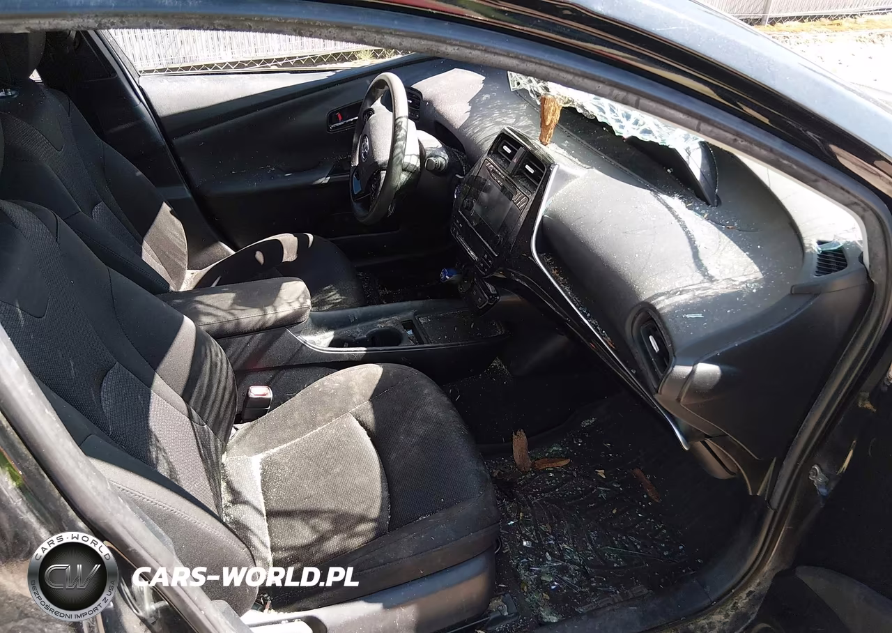 2019 Toyota Prius Le VIN:JTDKARFU6K3100240 - 5