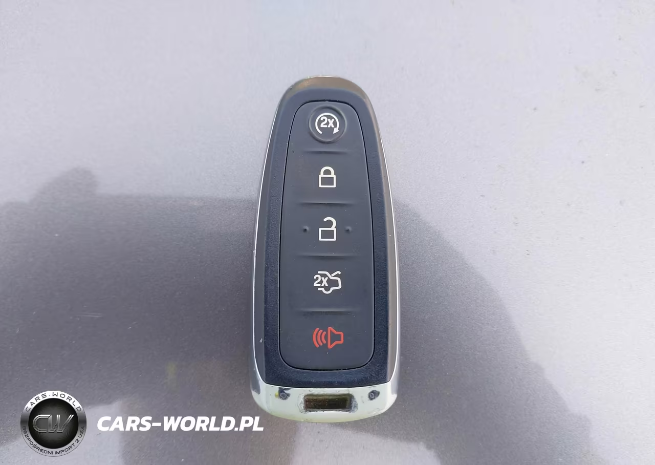 2017 Ford Focus Titanium VIN:1FADP3J2XHL272621 - 11