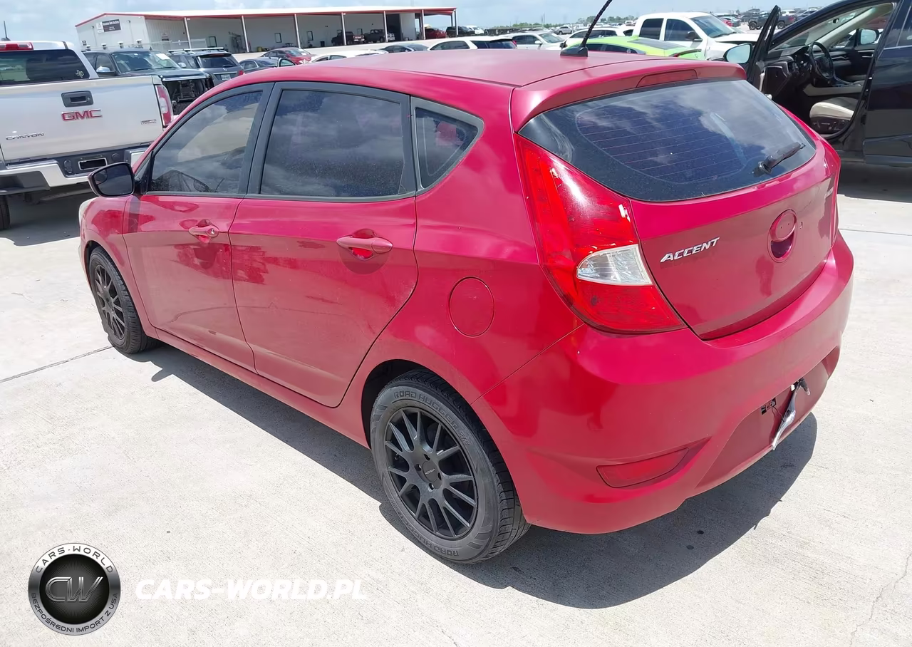 2015 Hyundai Accent Gs VIN:KMHCT5AE2FU213654 - 3