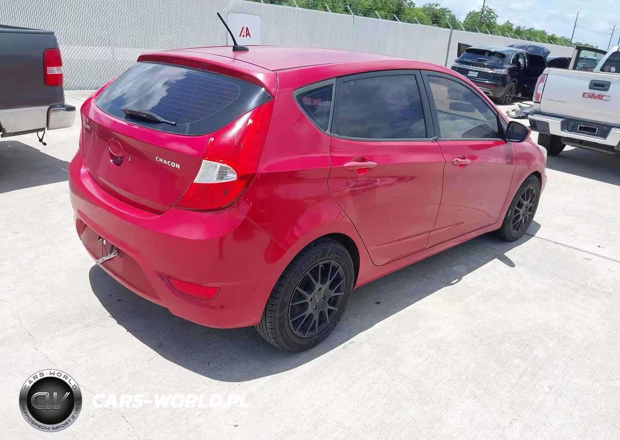2015 Hyundai Accent Gs VIN:KMHCT5AE2FU213654 - 4