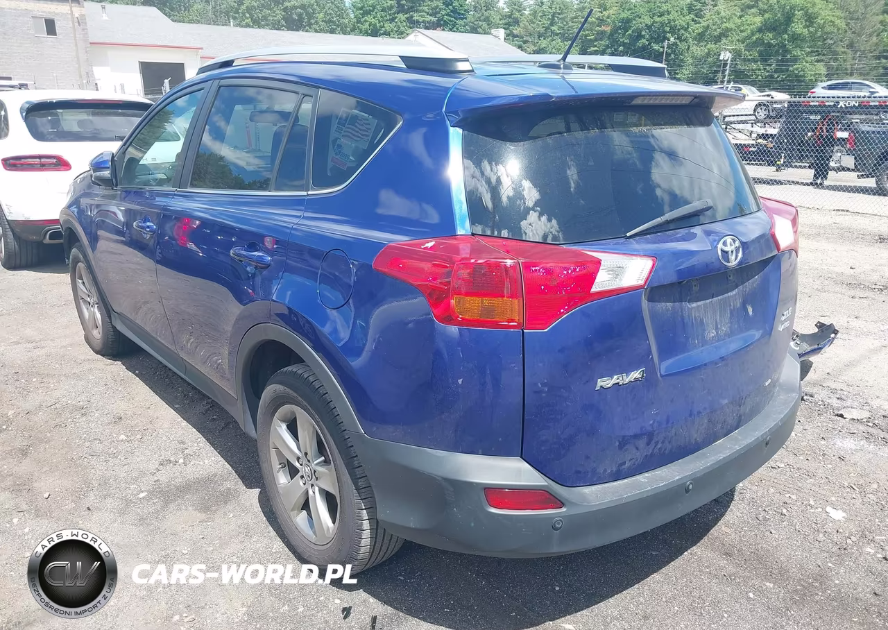 2015 Toyota Rav4 Xle VIN:2T3RFREV4FW372587 - 3