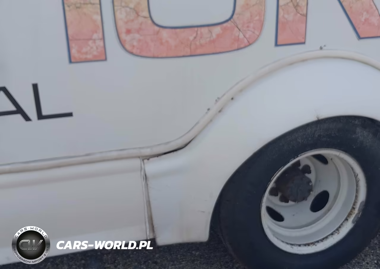 2015 Ford E-350 Cutaway VIN:1FDEE3FL9FDA37538 - 17