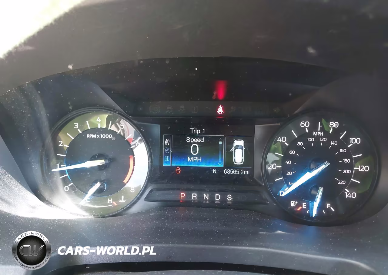2018 Ford Explorer VIN:1FM5K8B82JGC45405 - 7