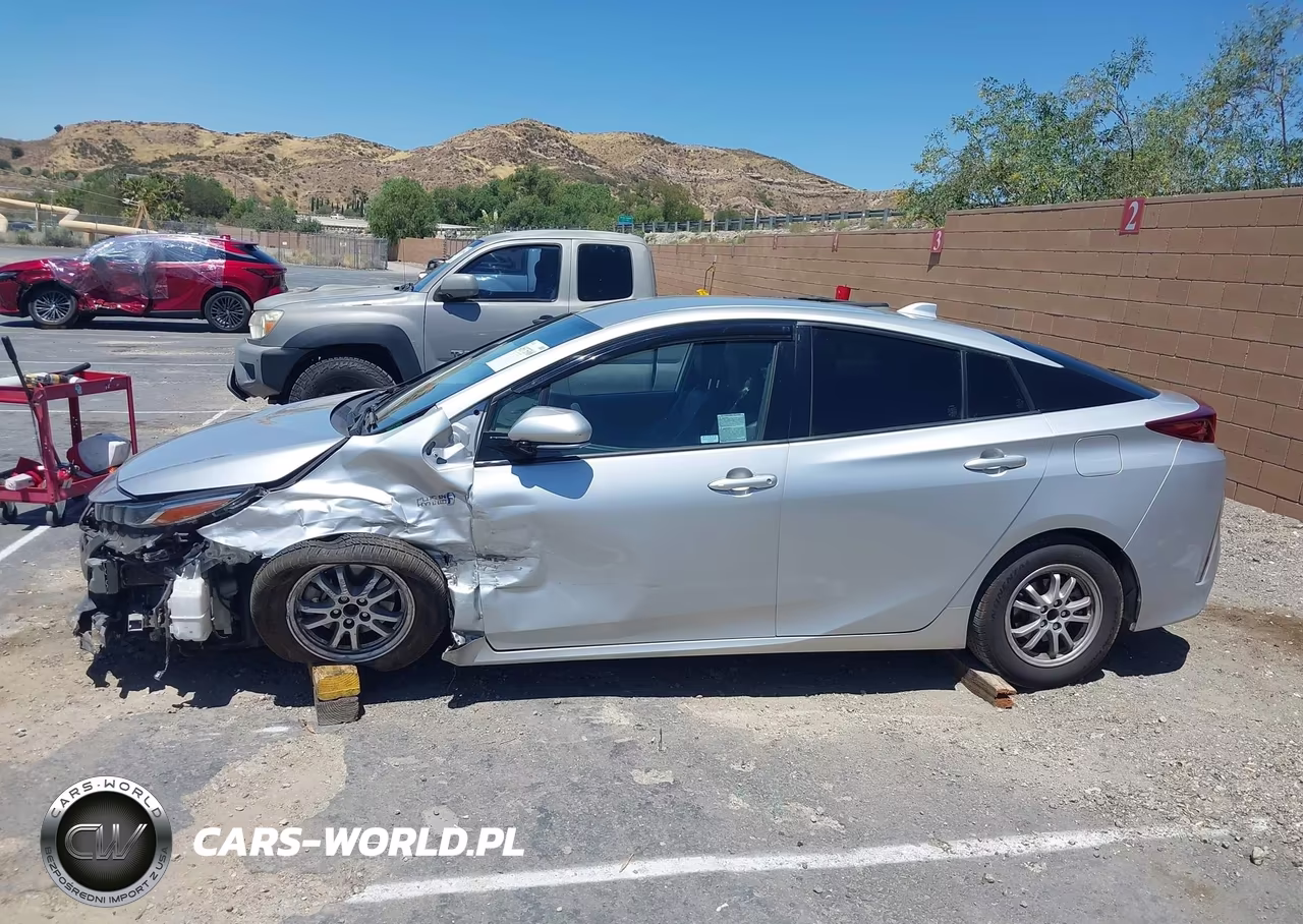 2020 Toyota Prius Prime Xle VIN:JTDKARFP5L3144872 - 14