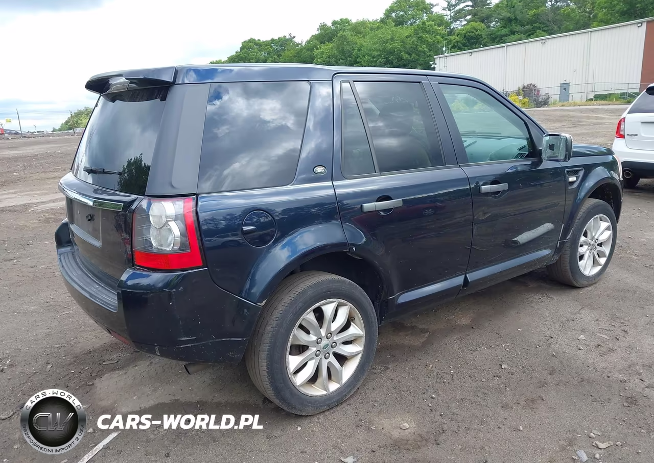 2011 Land Rover Lr2 VIN:SALFR2BN6BH270738 - 4