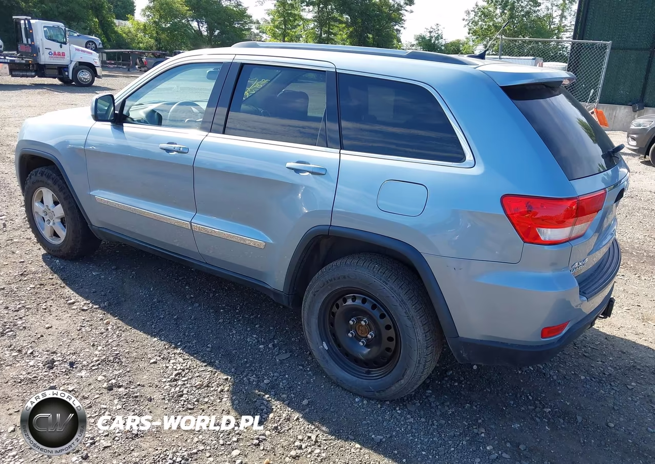 2012 Jeep Grand Cherokee Laredo VIN:1C4RJFAG0CC304094 - 3