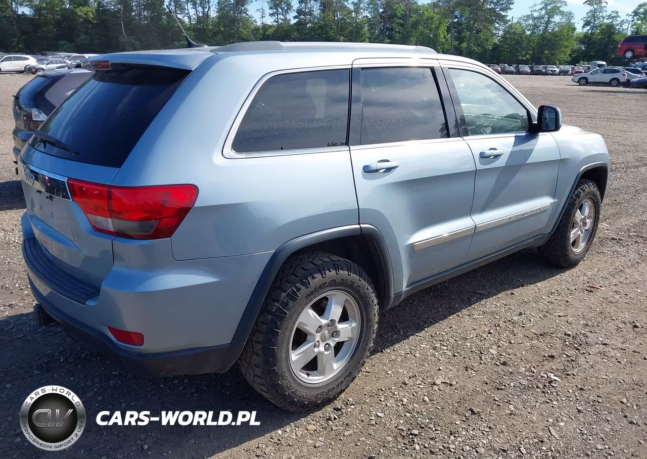 2012 Jeep Grand Cherokee Laredo VIN:1C4RJFAG0CC304094 - 4