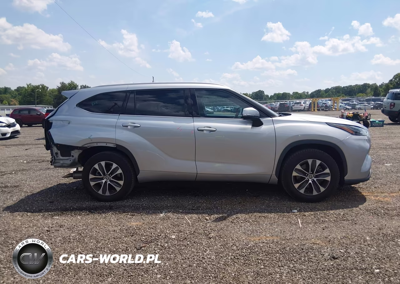 2022 Toyota Highlander Xle VIN:5TDGZRAH1NS544332 - 14