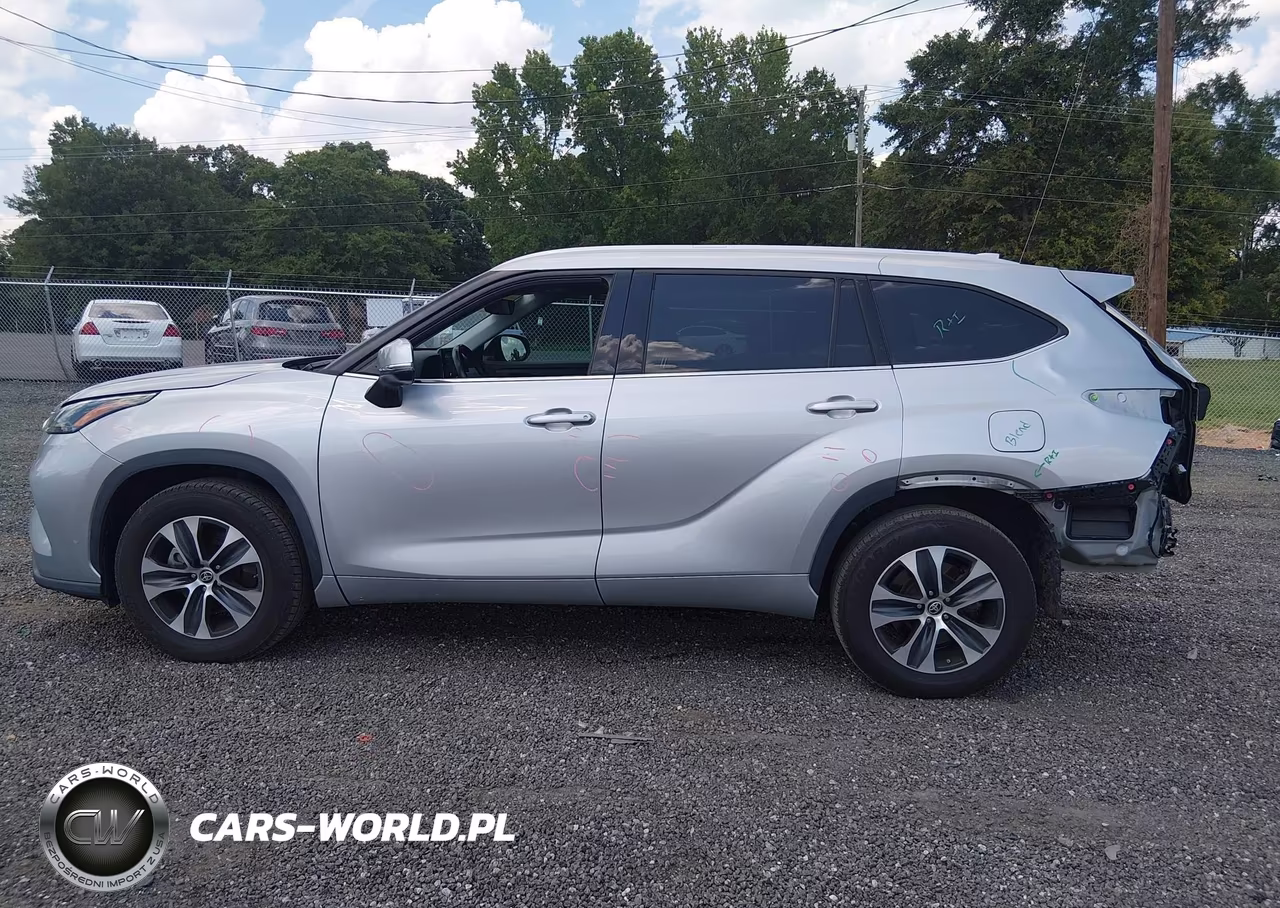 2022 Toyota Highlander Xle VIN:5TDGZRAH1NS544332 - 15
