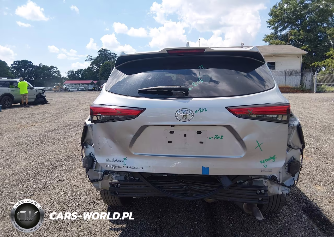 2022 Toyota Highlander Xle VIN:5TDGZRAH1NS544332 - 17