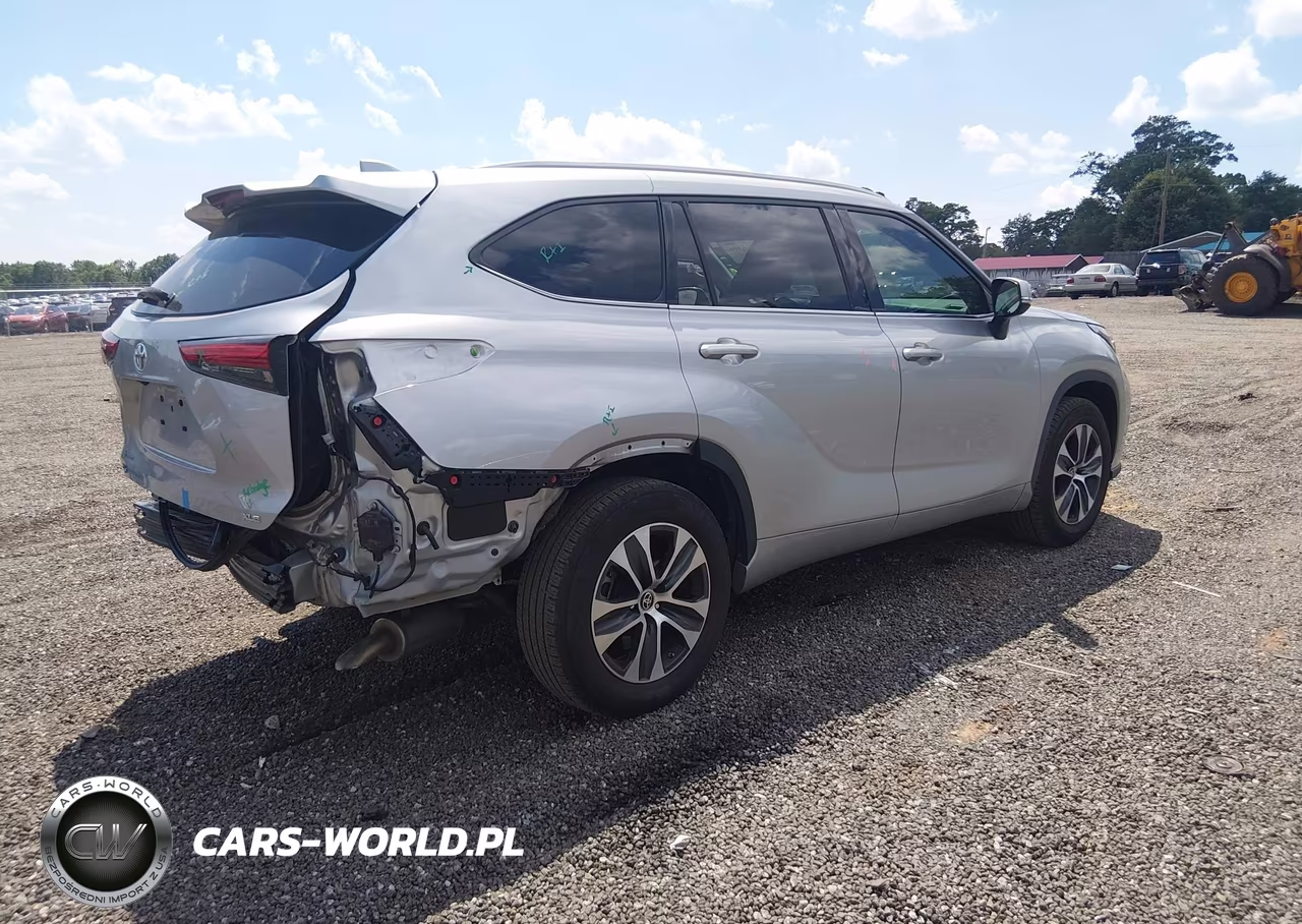 2022 Toyota Highlander Xle VIN:5TDGZRAH1NS544332 - 4