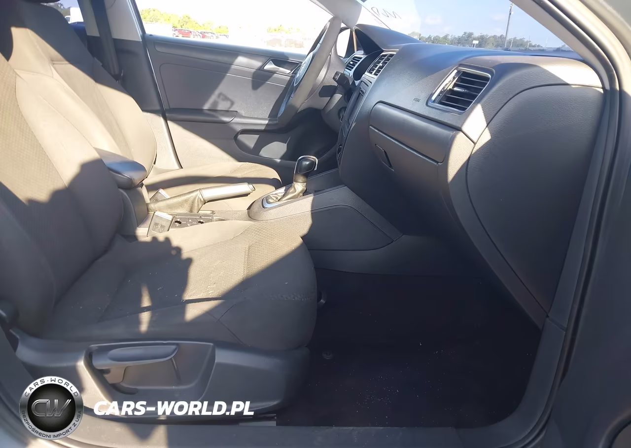 2013 Volkswagen Jetta 2.0L S VIN:3VW2K7AJ7DM308088 - 5