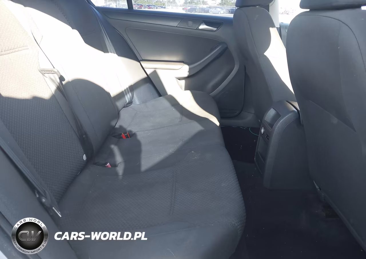 2013 Volkswagen Jetta 2.0L S VIN:3VW2K7AJ7DM308088 - 8