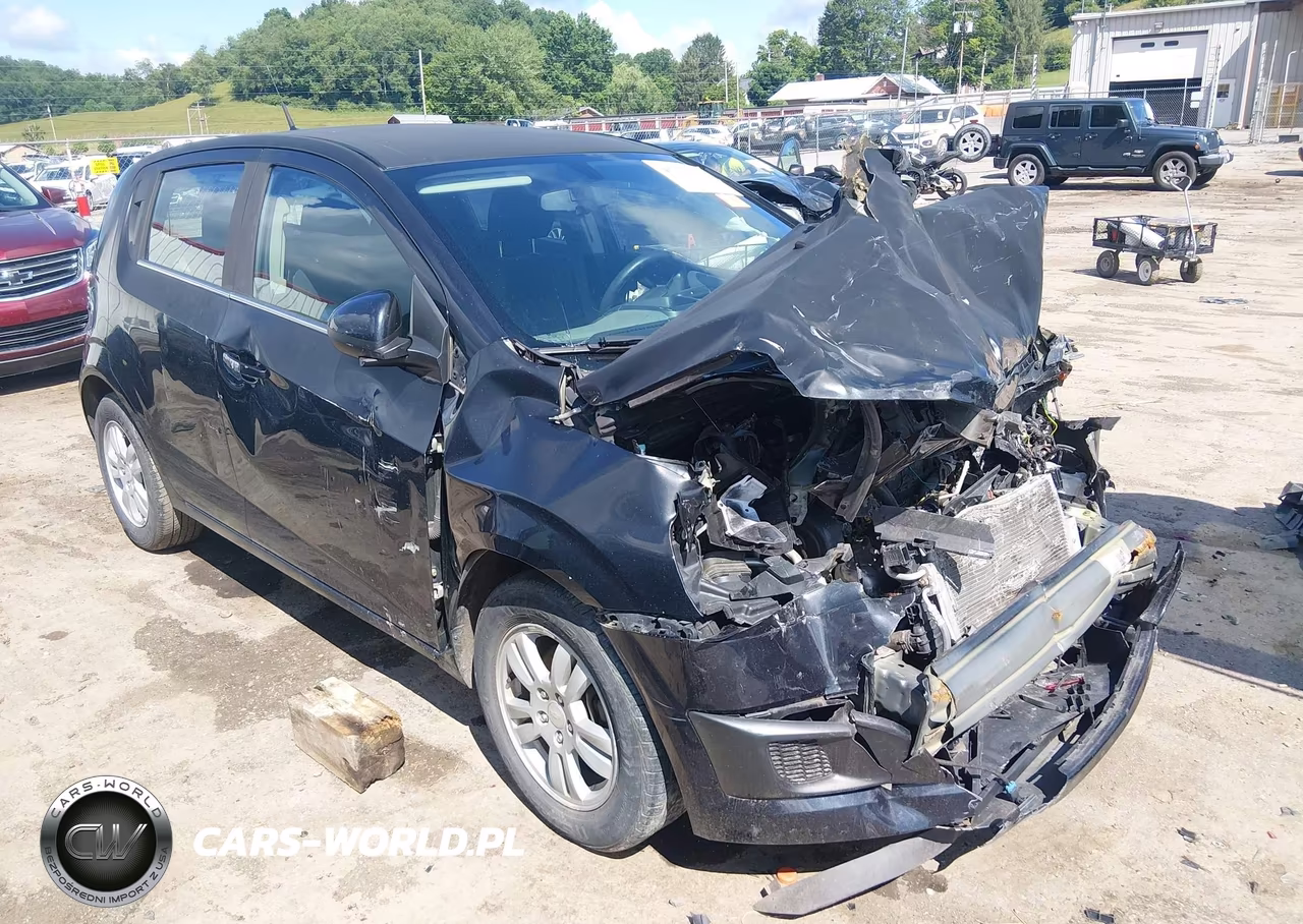 2014 Chevrolet Sonic Lt Auto – zdjęcie 1 z 17