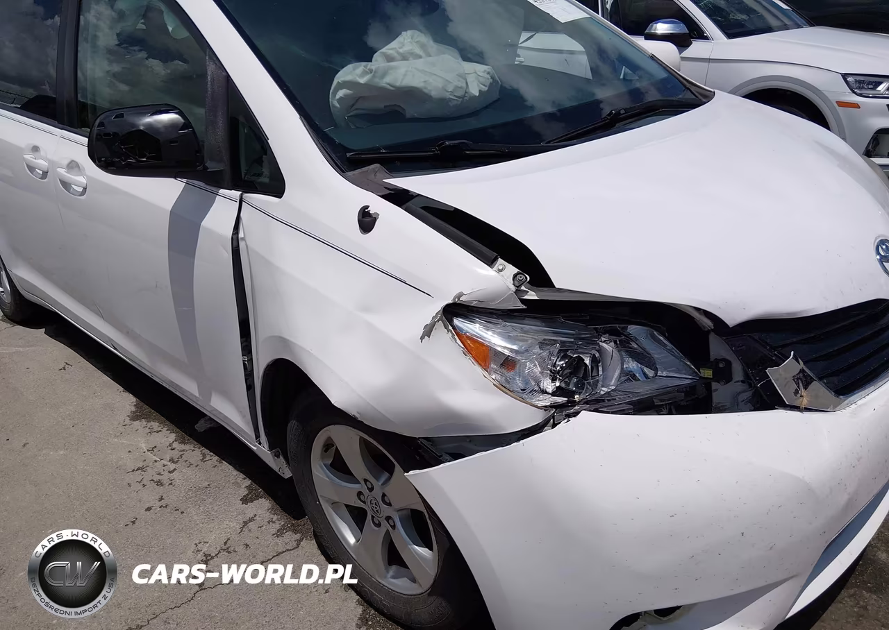 2014 Toyota Sienna Le V6 8 Passenger VIN:5TDKK3DC0ES503167 - 6