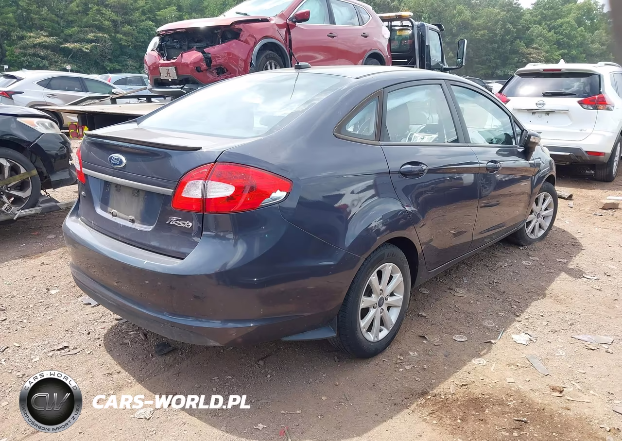 2013 Ford Fiesta Se VIN:3FADP4BJ5DM103207 - 4