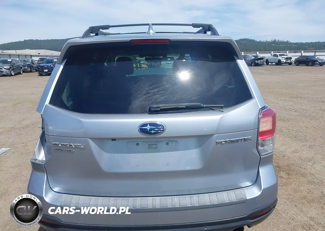 2018 Subaru Forester 2.5I Touring VIN:JF2SJAWC7JH476165 - 16