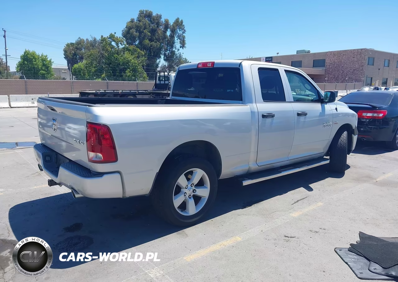 2016 Ram 1500 Express VIN:1C6RR7FT7GS161927 - 4
