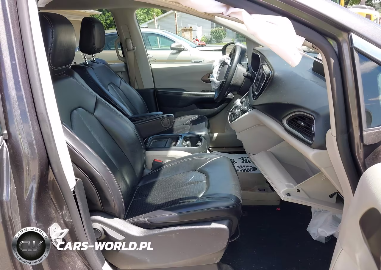 2020 Chrysler Voyager Lxi VIN:2C4RC1DG6LR182051 - 5