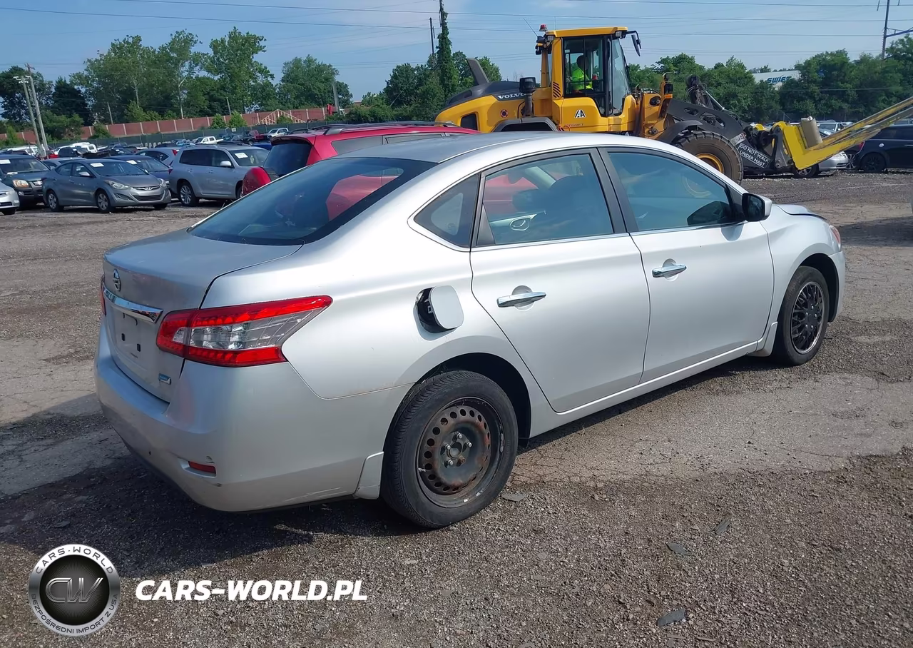 2014 Nissan Sentra S VIN:3N1AB7AP1EL687618 - 4