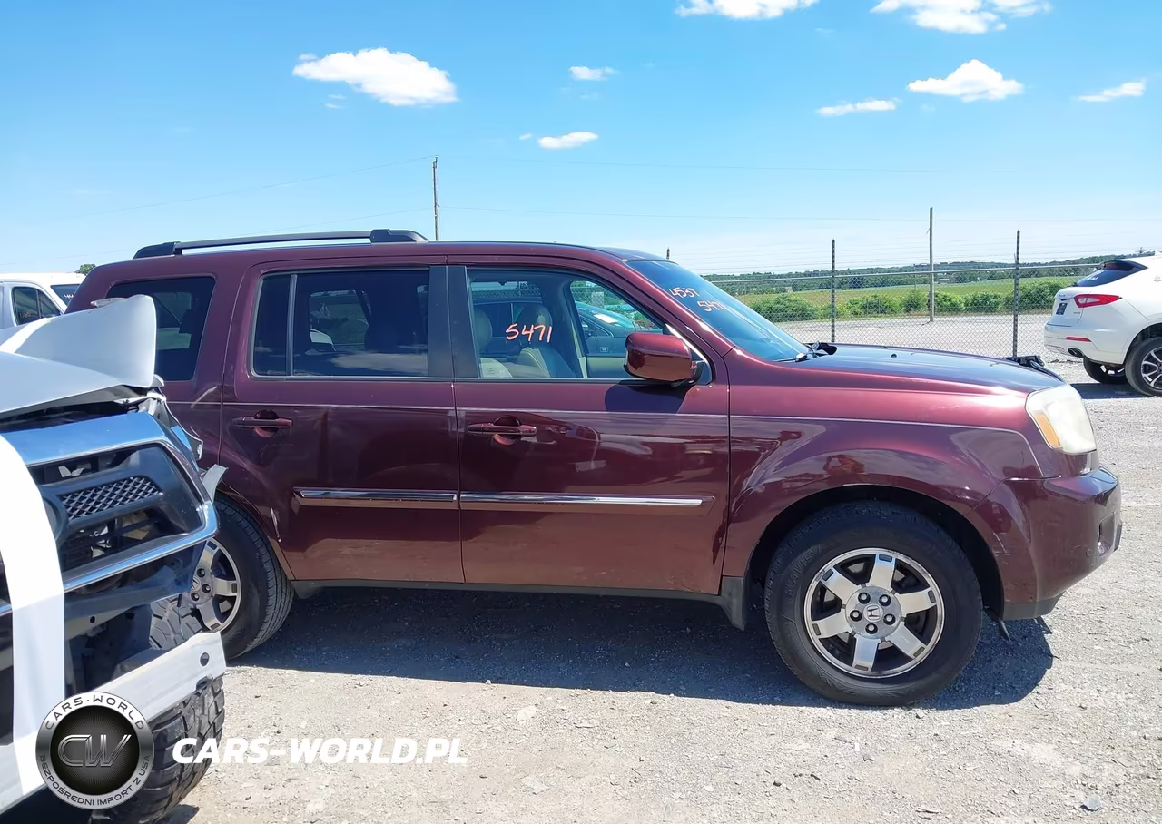 2011 Honda Pilot Touring VIN:5FNYF4H98BB030783 - 13