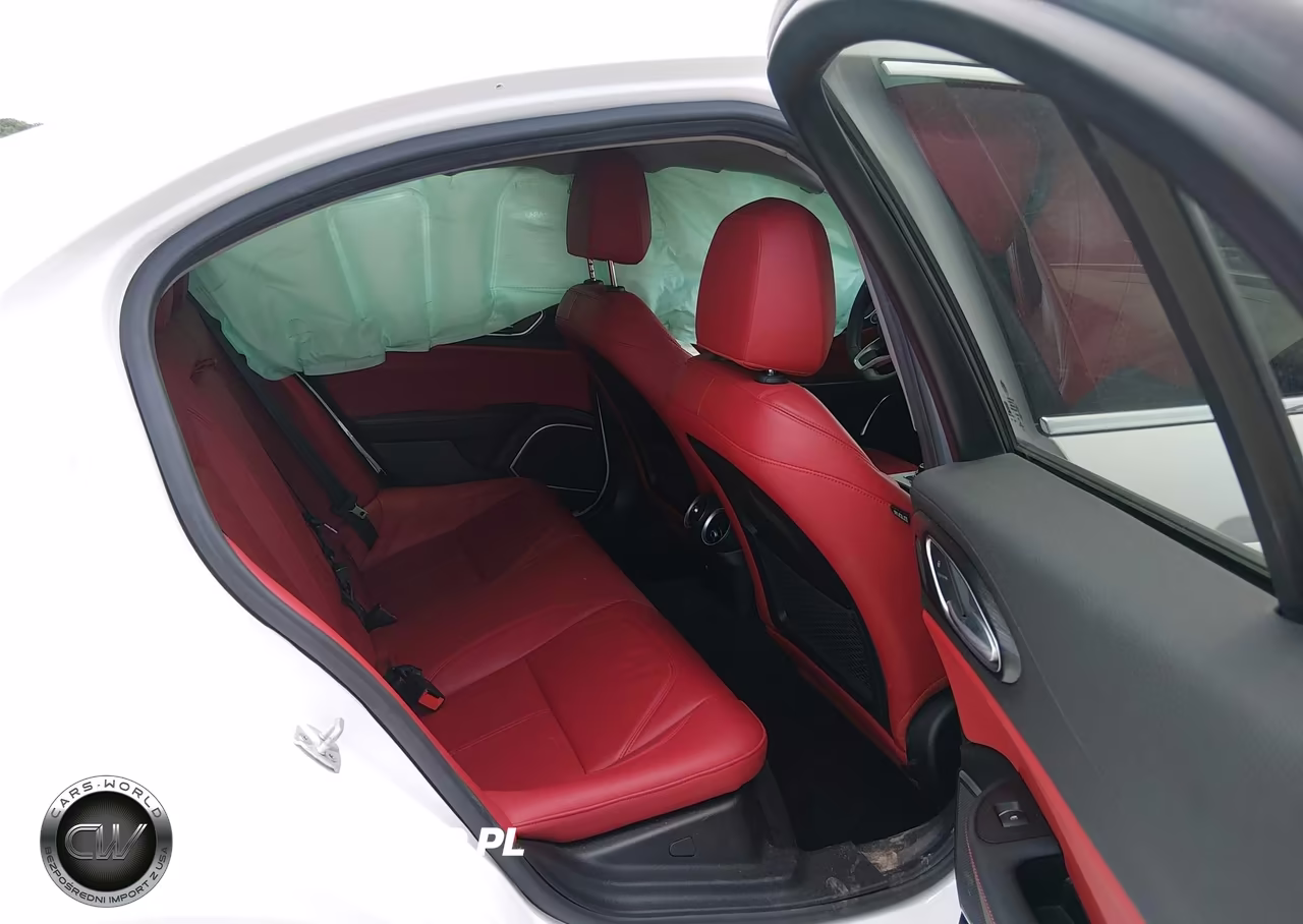 2020 Alfa Romeo Giulia Rwd VIN:ZARFAMAN3L7634039 - 8