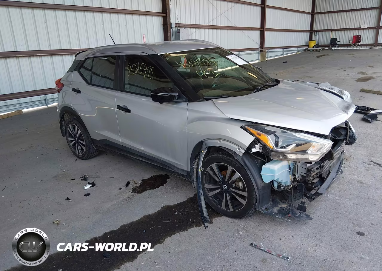 2018 Nissan Kicks Sr