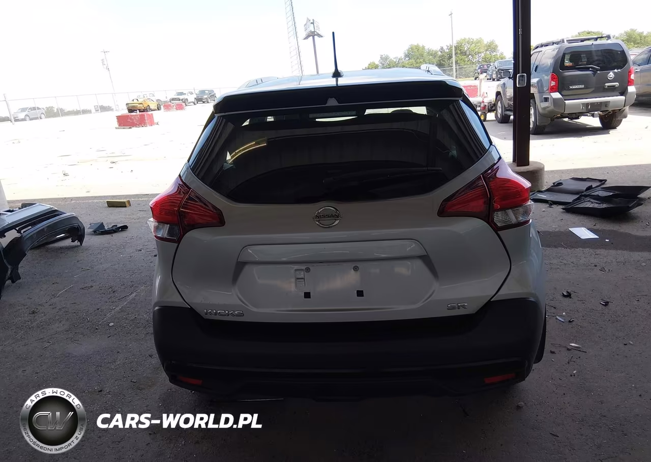 2018 Nissan Kicks Sr VIN:3N1CP5CU8JL510799 - 16