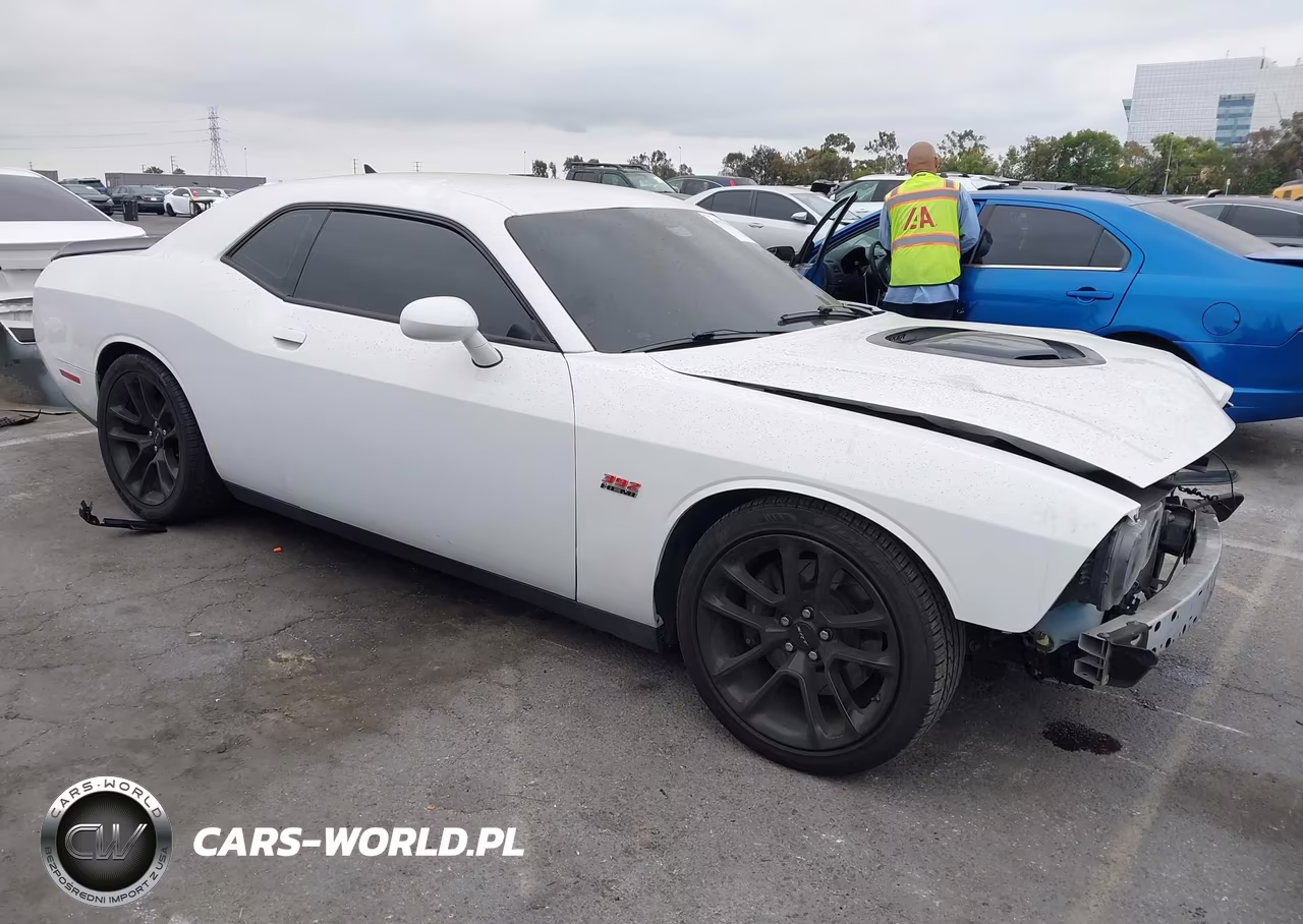 2018 Dodge Challenger 392 Hemi Scat Pack Shaker – zdjęcie 1 z 17