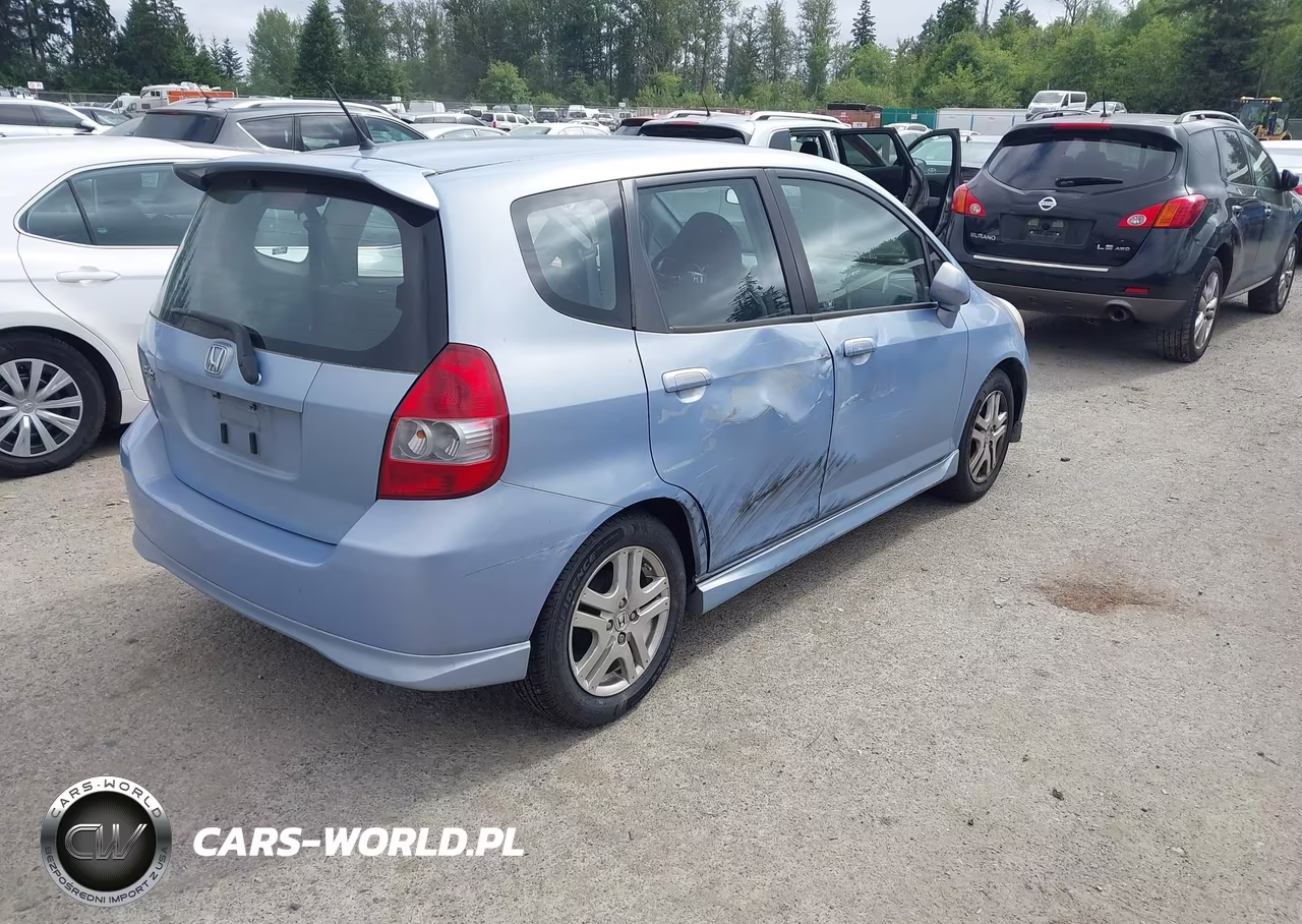 2008 Honda Fit Sport VIN:JHMGD38698S000784 - 4