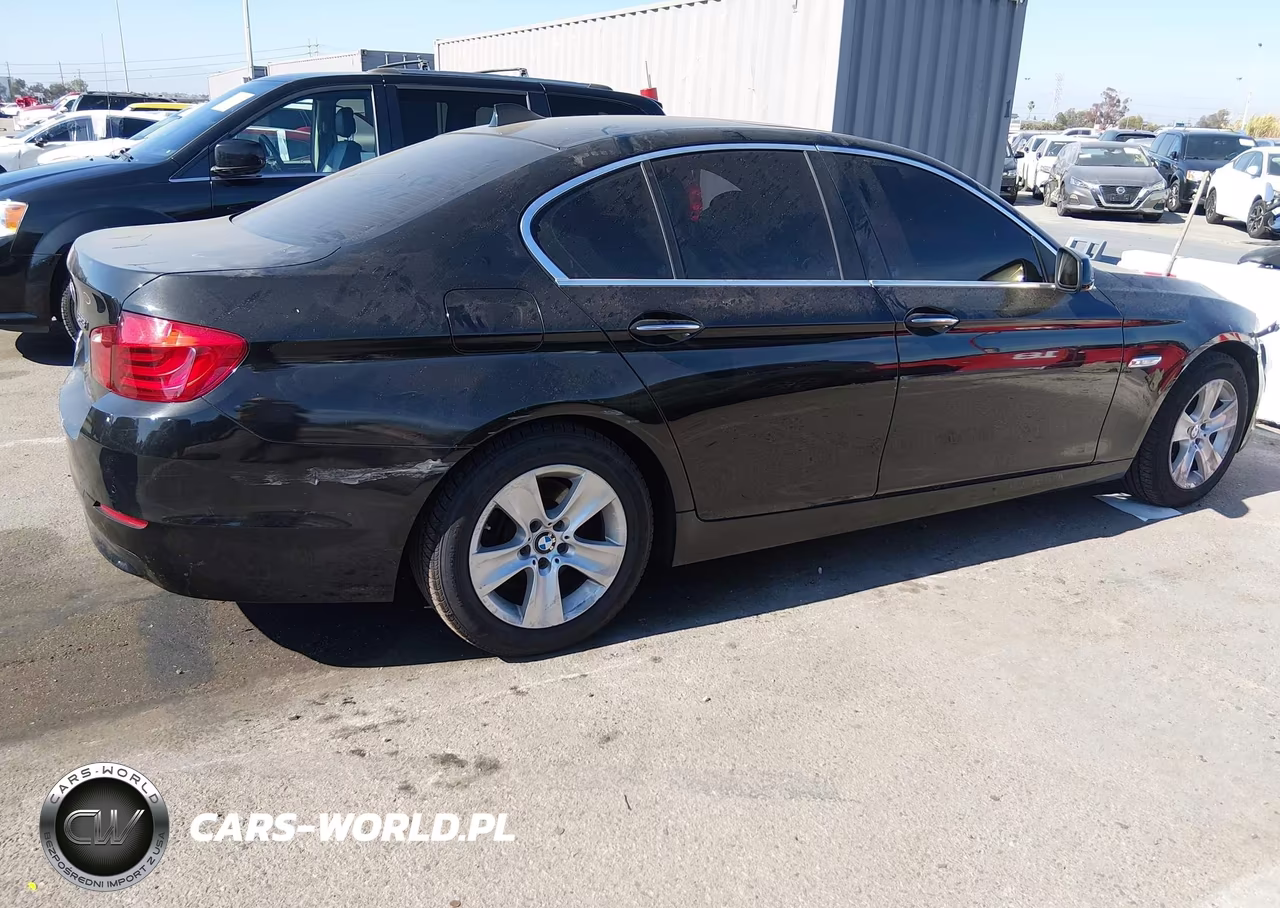 2013 BMW 528I xDrive VIN:WBAXH5C59DD109368 - 4